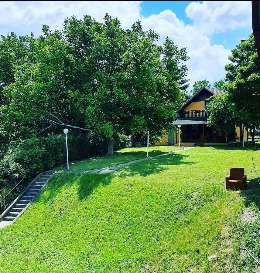 Kuca Ribarev San Villa Beocin ภายนอก รูปภาพ
